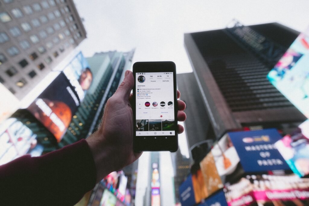 How to Use Instagram Stories Like a Pro to Build Your Audience