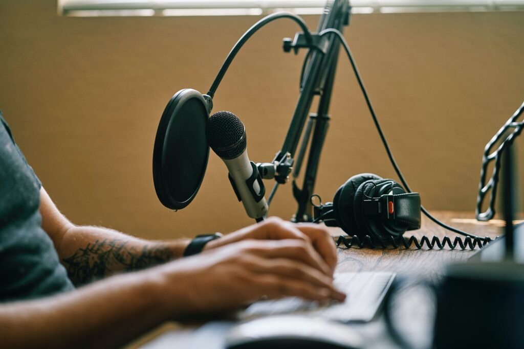 How to Make Money Podcasting: A Guide
